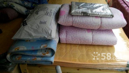 全新床上用品六件套低价甩卖，送货上门，五华莲花片区专属优惠！